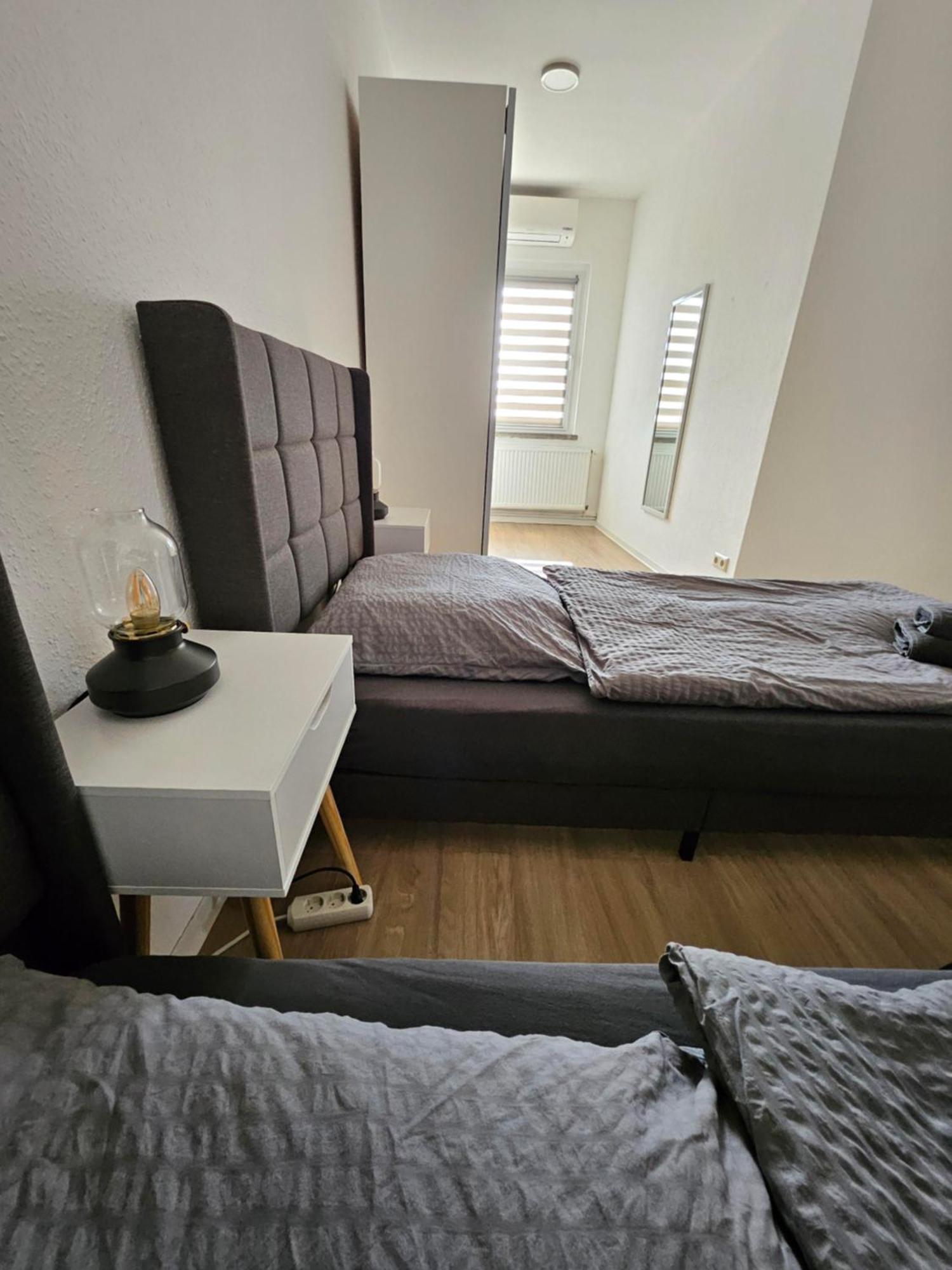 Ferienwohnung Heinrich Heine Schule Bad Dürrenberg Exterior foto